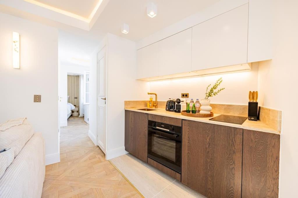1Bedroom Sacree Coeur Place Du Tertre Montmartre Paris Exterior photo